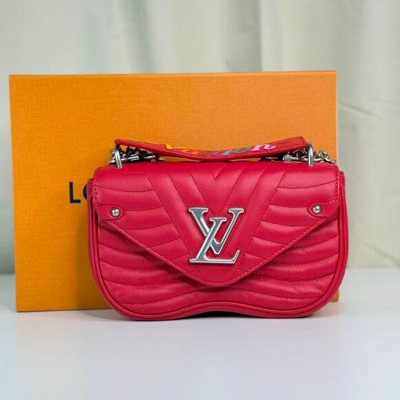 Louis Vuitton Red New Wave Chain Shoulder Bag Crossbody Style Quilted Design - Picture 1 of 9